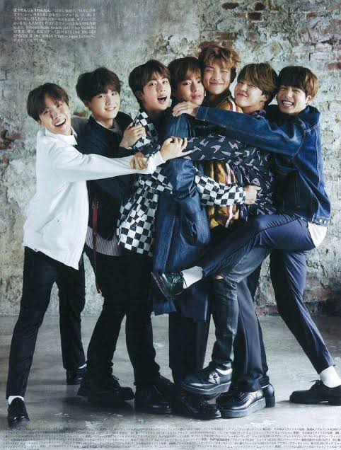 chevrybo0's tweet photo. Always happy urii @BTS_twt .
๐๐๐๐๐๐๐๐๐๐๐
#BTSFESTA2019 #BTS6thAnniversary #WishTreeForBTS #MTVLAFANDOMBTSARMY #๋ฐฉํ_๋ฐ๋ท6์ฃผ๋
_์ถํํด #HBD_BTS #๋ฐฉํ์์ผใ
ใ
https://t.co/ThOvmjQdQf