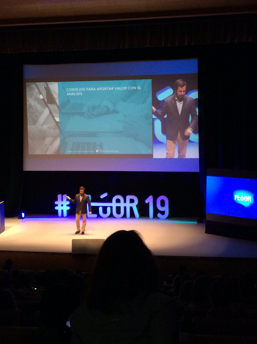 Arranca <a href="/congresofluor/">Congreso FLÚOR</a> con la ponencia de Tristán Elósegui sobre #Analíticaweb y presentación de informes. 

#Flúor19 #MarketingDigital #Dashboards #redegal