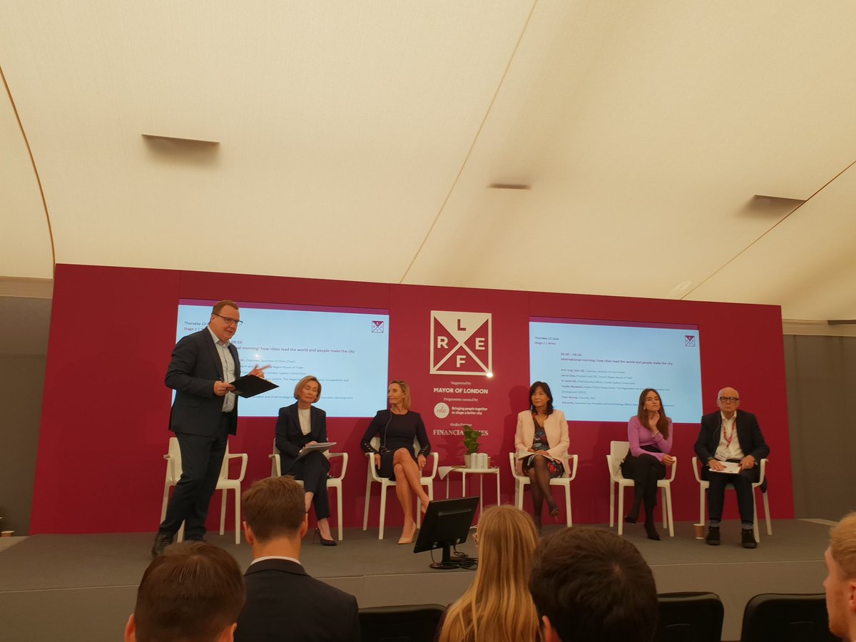 #LREF2019 day 2 kicks off with an enlightening international session on 'how cities lead the world and people make the city', ft. Jan de Silva <a href="/TorontoRBOT/">Toronto Region Board of Trade</a>, Sarah Hill @gscsydney Yumiko Murakami <a href="/OECD/">OECD ➡️ Better Policies for Better Lives</a> Ana Ariño <a href="/NYCEDC/">NYCEDC</a> NLA's <a href="/PGSMurray/">Peter Murray OBE</a>, chaired by Prof. Greg Clark <a href="/TheBizOfCities/">TheBusinessOfCities</a>