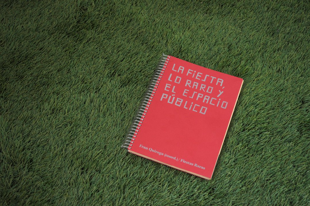 📃🎊Achegádevos hoxe ás 20:00 a NUMAX á presentación desta chulada que é "La fiesta, lo raro y el espacio público" con @fran_quiroga e Antonio Girález de Bartlebooth 👉 bit.ly/2IdlM0y