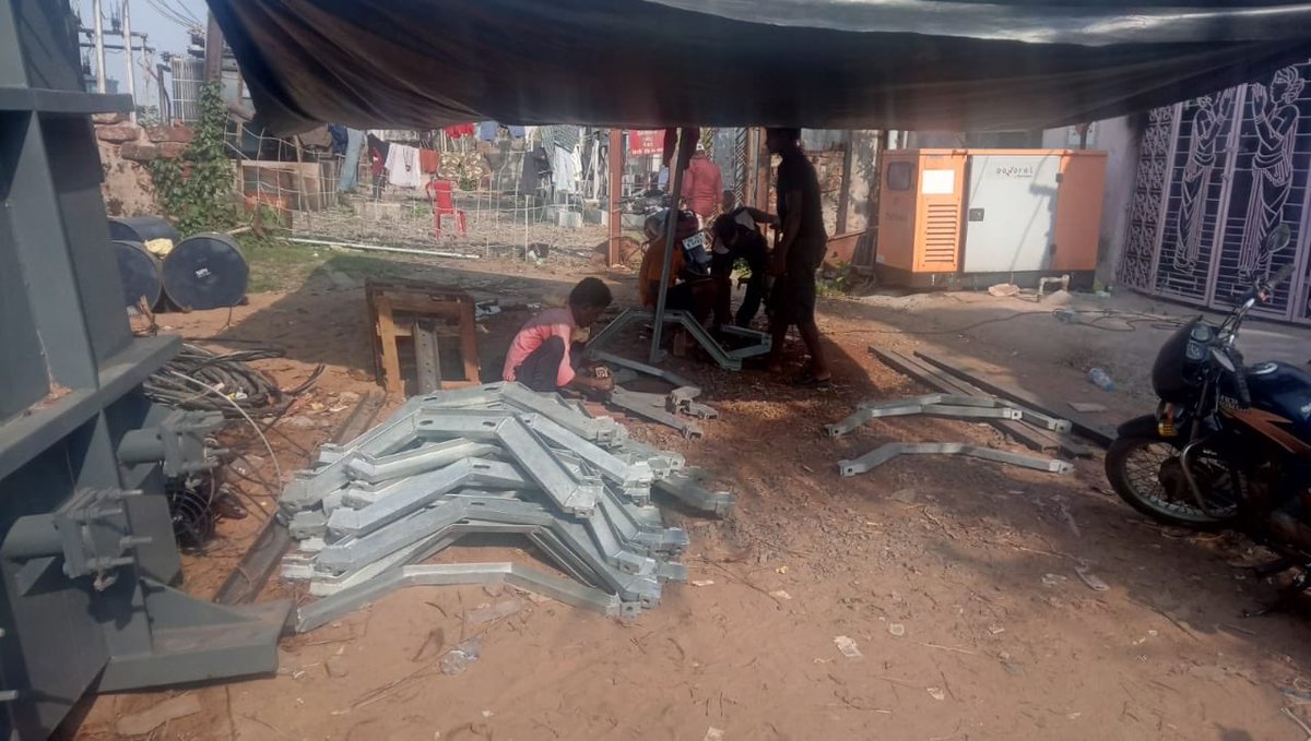 FaniRestoration's tweet photo. Fabrication works at Sakhigopal structure. https://t.co/7BF6bb8BUU