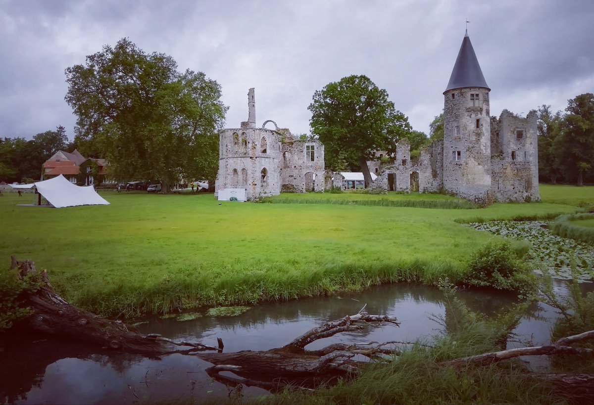 int0x20's tweet image. We have arrived at #devbreak19 and the venue is awesome! Hope the presentations will be even better!