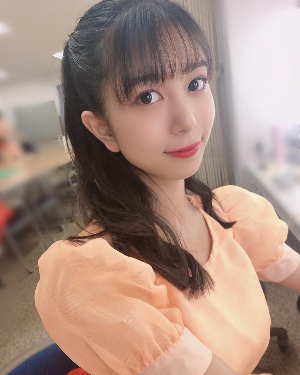 Mez めず Kobushifactory Official みつかれー うちの最年少美少女 こぶしファクトリー Helloproject 井上玲音 私は最年長 年下の男の子 キャンディーズ さん レトロガール ハーフツイン アイドル あやカメラ T Co