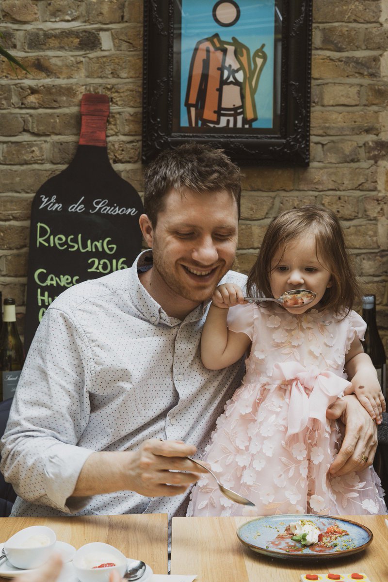 Galvin_brothers's tweet photo. Make Father's Day one to remember by treating your dad with a special gift. Gift a visit to one of our restaurants in London or Essex #GalvinAtTheAthenaeum #GalvinHOP #GalvinLaChapelle #GalvinGreenMan #GalvinAtWindows. Browse our shop here: https://t.co/AD9LmWU0GD https://t.co/mrFKnyGVZ4