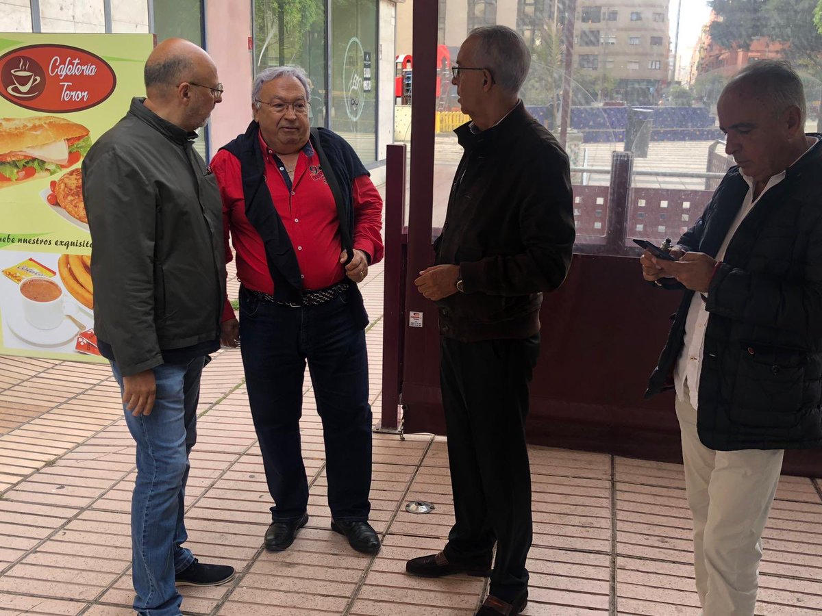 PabloEspinosaHA's tweet photo. Desayuno de @JorgeLahoudH con un grupo de amigos del Partido Popular. Hasta la próxima en julio !!! https://t.co/AlpXwIxGZC