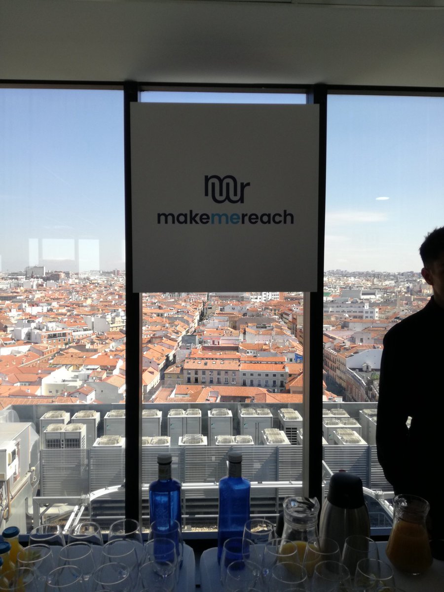 Todo a punto para que dé comienzo #MakeMeSell 👏🏻 @MakeMeReach