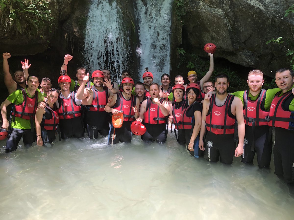 JaricVedran's tweet photo. 🚌 Ove godine team building smo proveli u Rafting centru Drina - Tara.
🚣♂️ U tri dana sjajnog druženja i provoda, pored raftinga kroz najveći kanjon u Evropi, koji će nam svima ostati nezaboravno iskustvo, uživali smo i u Jeep safariju.#PlanetSoft https://t.co/wxtUDH0KtN