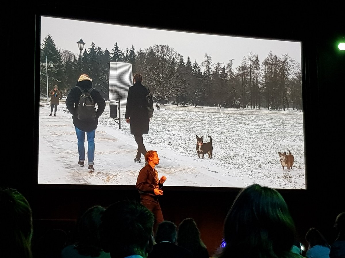 raeskin's tweet photo. Leren van de natuur:
De lantarenpaal van de toekomst
De luchtstofzuiger
De smogfree ring

Mens en dier: is er en vraag, zoek het antwoord
.Zoek de balans tussen humaniteit en economische vooruitgang.
#aig2019
#DaanRoosegaarde https://t.co/UZsGmdJFuB