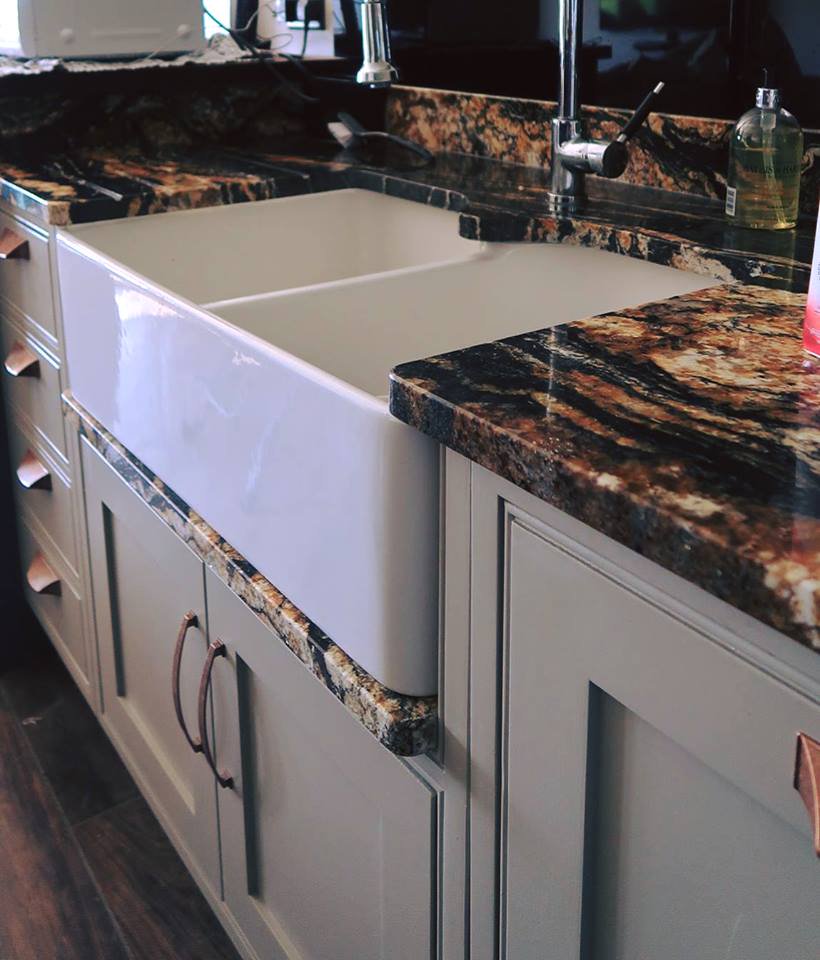 MarkABespokeInt's tweet photo. A sneek peek at our latest project. A stunning bespoke kitchen project in Essex.

Bespoke cabinetry made to measure for this new build property.  https://t.co/HpVjZGvKQv

#bespoke #kitchens #essex https://t.co/hocLUYBwpo