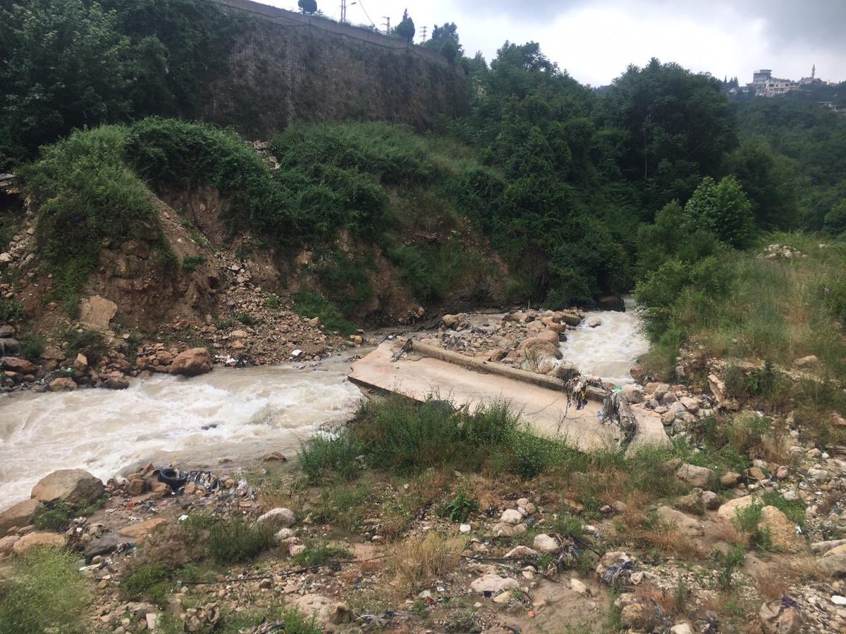 royamourad1's tweet photo. Water sampling💧 #physicalwaterpollution #highturbidity @UNVolunteers @Yerank @FAO https://t.co/oEweotS3qe
