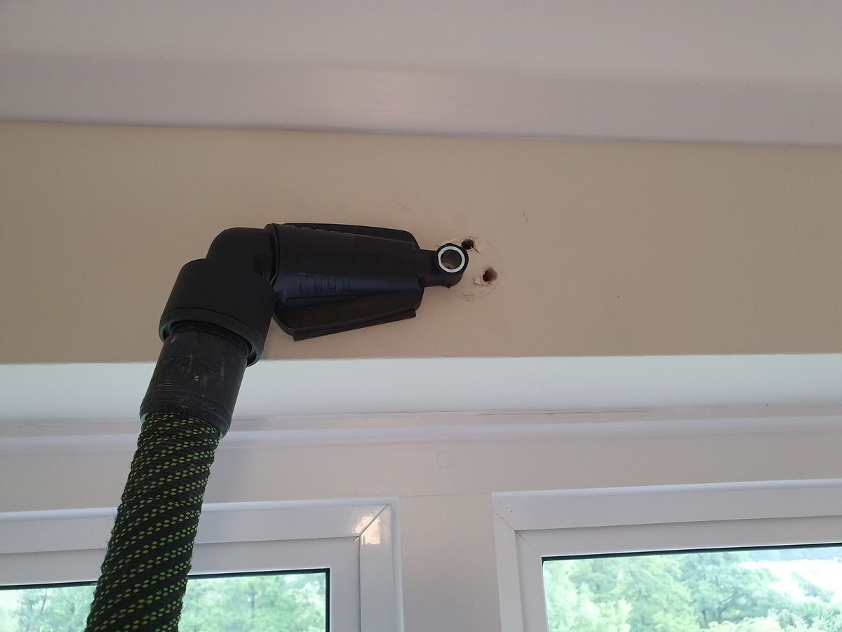 DecoratorAndy's tweet image. Love this @Festool attachment, no dust drilling andrewpullen.co.uk #MasterDecorators