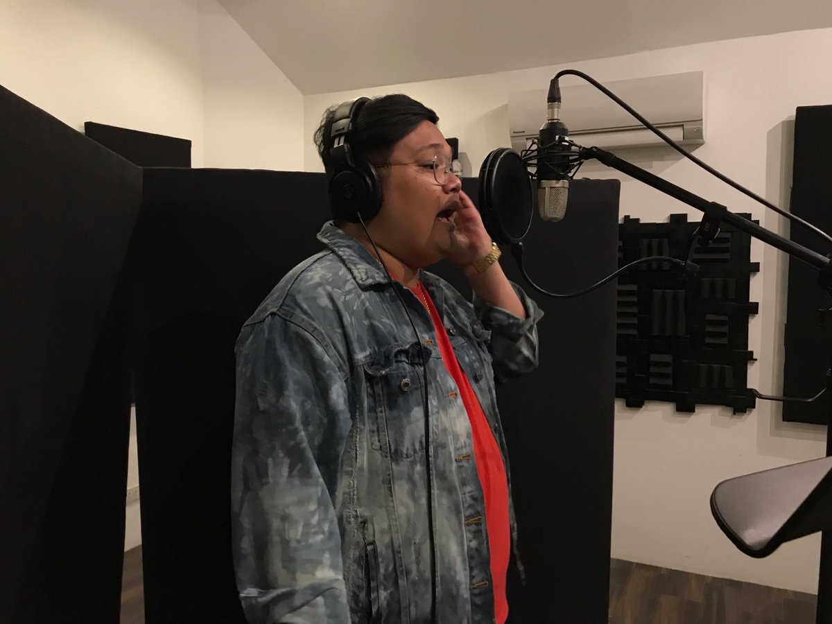 judegitamondoc's tweet photo. Look who's recording his first single! It's Pepo Daradal of #StreetPeps. Lingaw ni, pramis. π
#PadayonBisaya https://t.co/7CrlSxq8AT