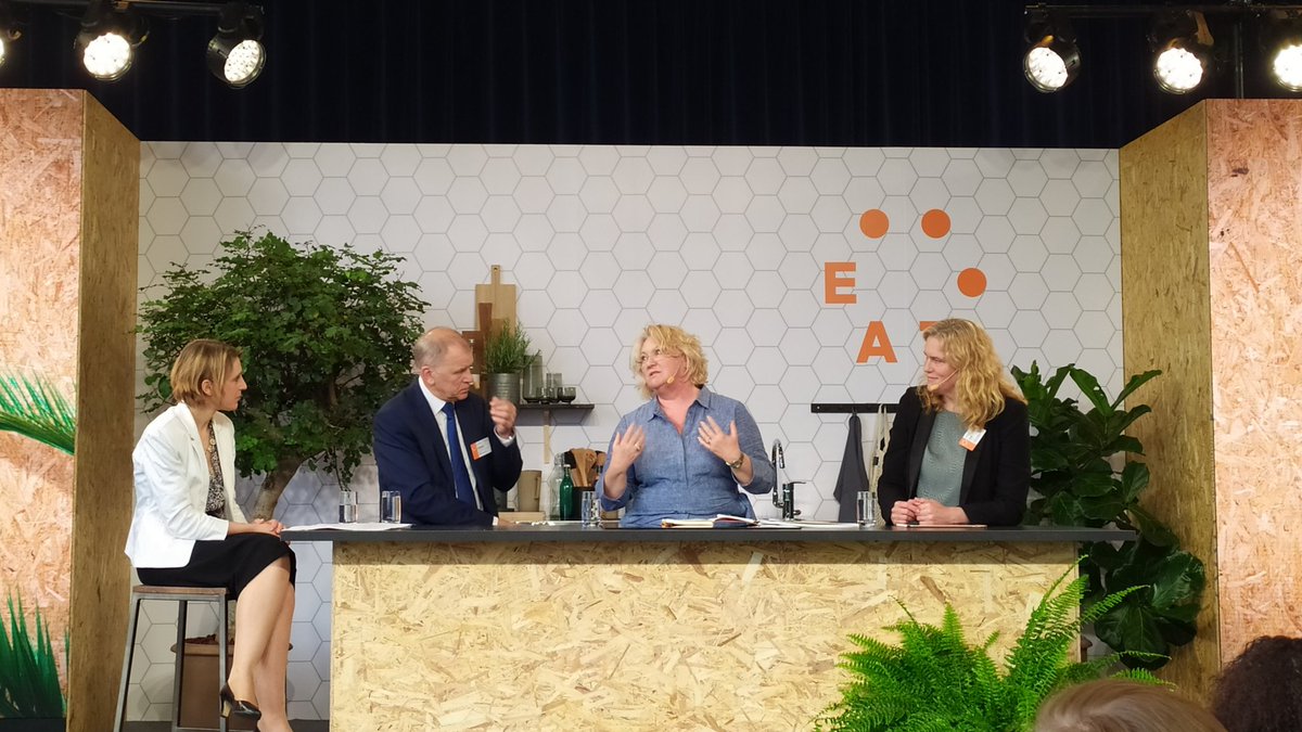 'When we talk about educating people more about good food, there is a misunderstanding.. People know what good food is and what it looks like. But it is the food environments they are in that don't help at all.' @suepritch #EATforum19  #foodcanfixit #hungryforchange