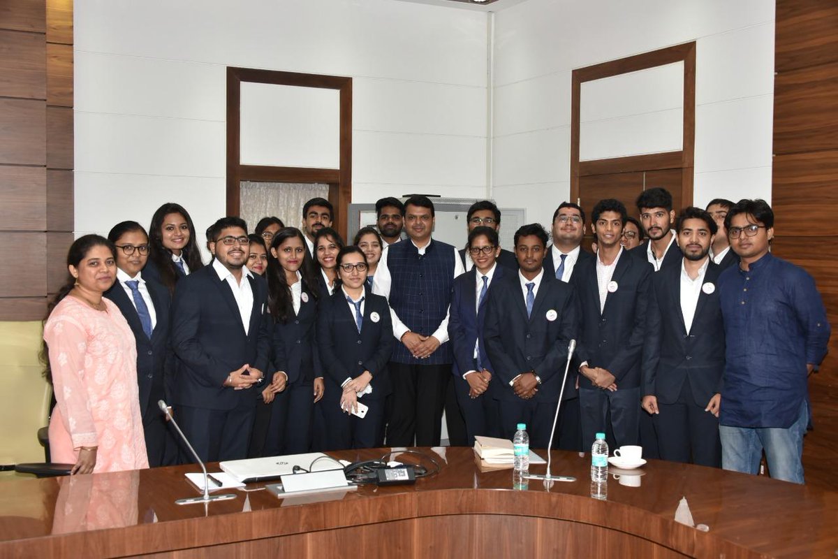 It was a moment of pride for the hardworking interns from <a href="/VESIMspeaks/">Vivekanand Management Institute - VESIM, Mumbai</a> who worked with #Sahabhag during the Kala Ghoda Arts Festival 2019, as their efforts were appreciated by Hon. CM <a href="/Dev_Fadnavis/">Devendra Fadnavis</a> and were guided along. We wish you All The Best.
<a href="/CMOMaharashtra/">CMO Maharashtra</a>