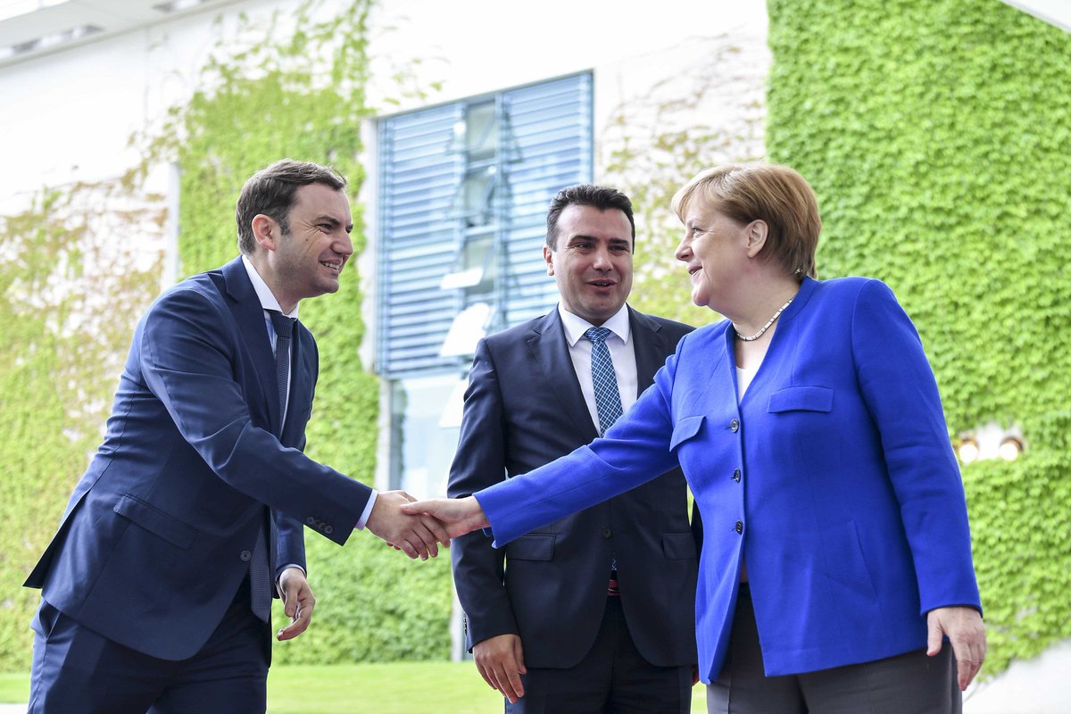 Bujar_O's tweet photo. Tdy's susscess story of #NorthMacedonia 🇲🇰 by far, is a result of the honest 🇩🇪 support & genuine efforts of the Chancellor Angela #MerkeI for 🇪🇺 integration of the Western #Balkan countries (1/2) https://t.co/evM5t6OfLe