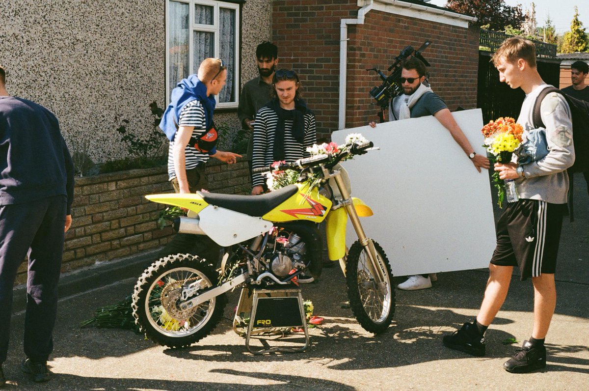 Take2FilmsUK's tweet photo. BTS photos from @MurderCapital_ 'Green & Blue'. Shot on Alexa Mini using Steadicam. Full video available to watch now on @thefader. πΈ from director, Tom Gullam.
#Take2Films @Tiffentweets @ARRIChannel https://t.co/8ADGYKCRj0