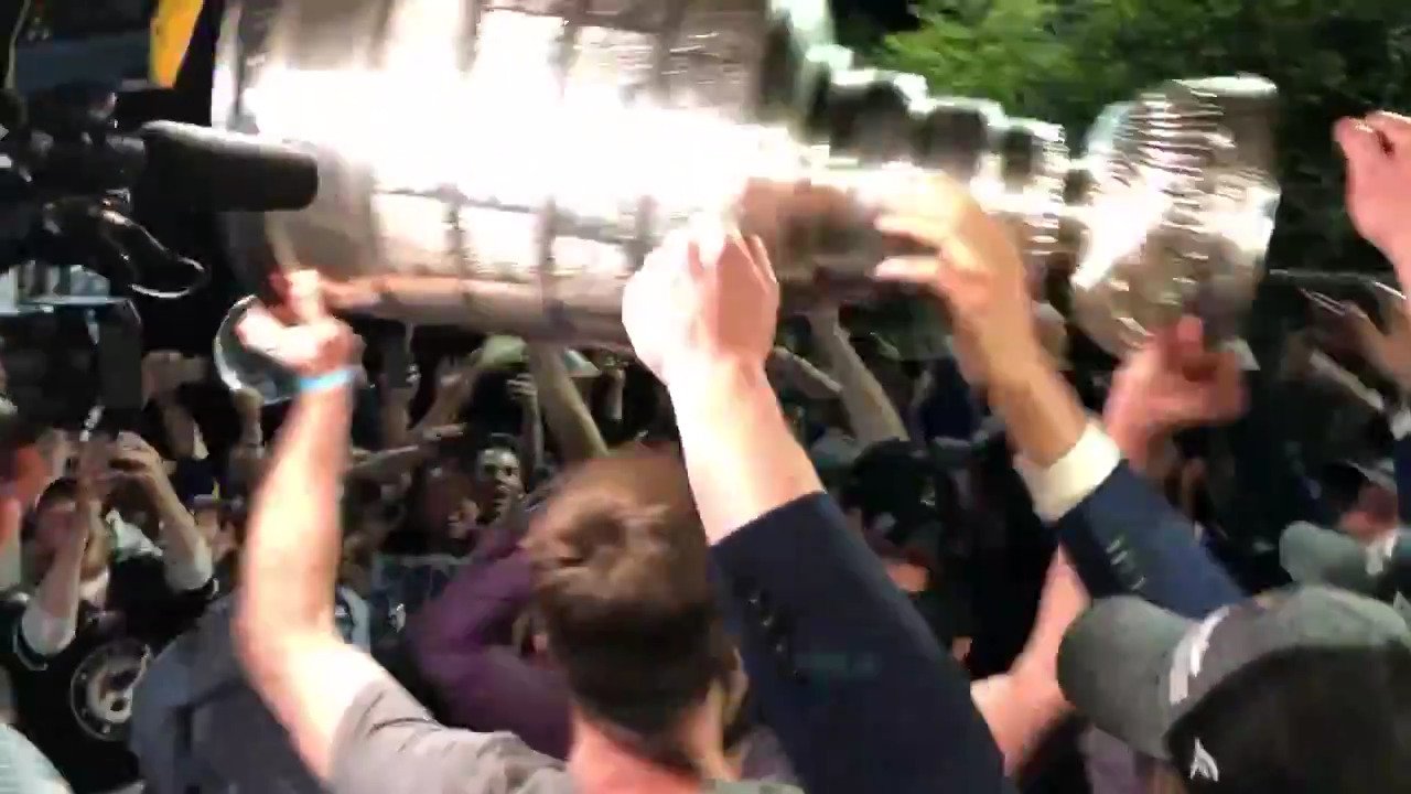 STL Stanley Cup Tracker on X: Here I was, minding my business at work,  stepping out to get my coffee. AND THE STANLEY FREAKING CUP SURPRISES ME. I  AM SOBBING. HOLY SMOKES. @