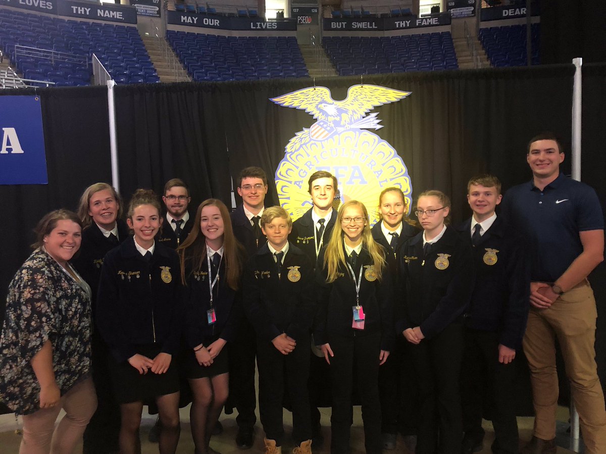 BWitmer20's tweet photo. Today is the last day of Pennsylvania FFA State Convention! I have been having a great time with Conneaut Area FFA! Can’t wait to be their student teacher in the spring! #TeachAg #PSUAgEd20 https://t.co/QdglOQsNPZ