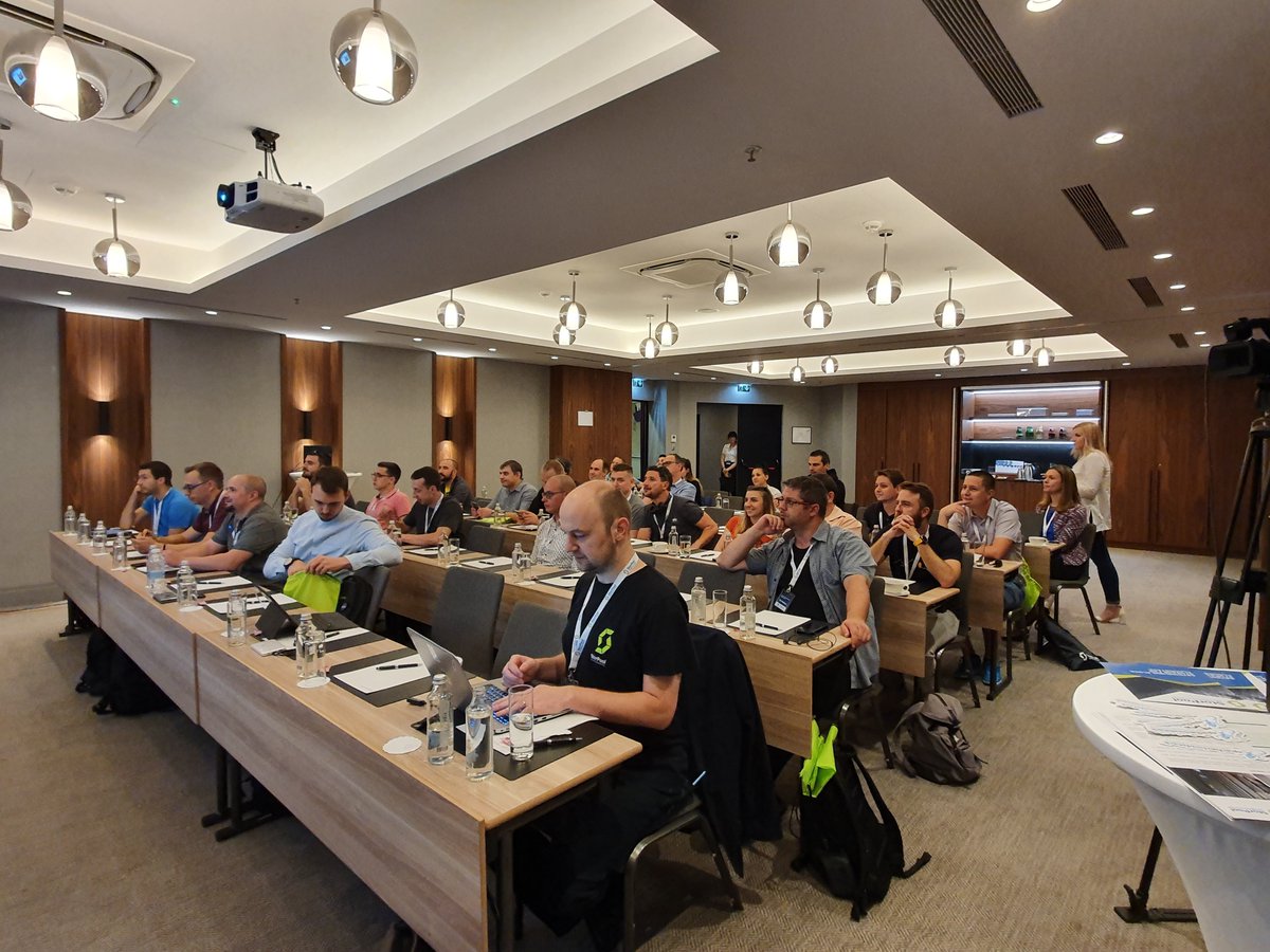 Paul Angus tweet media