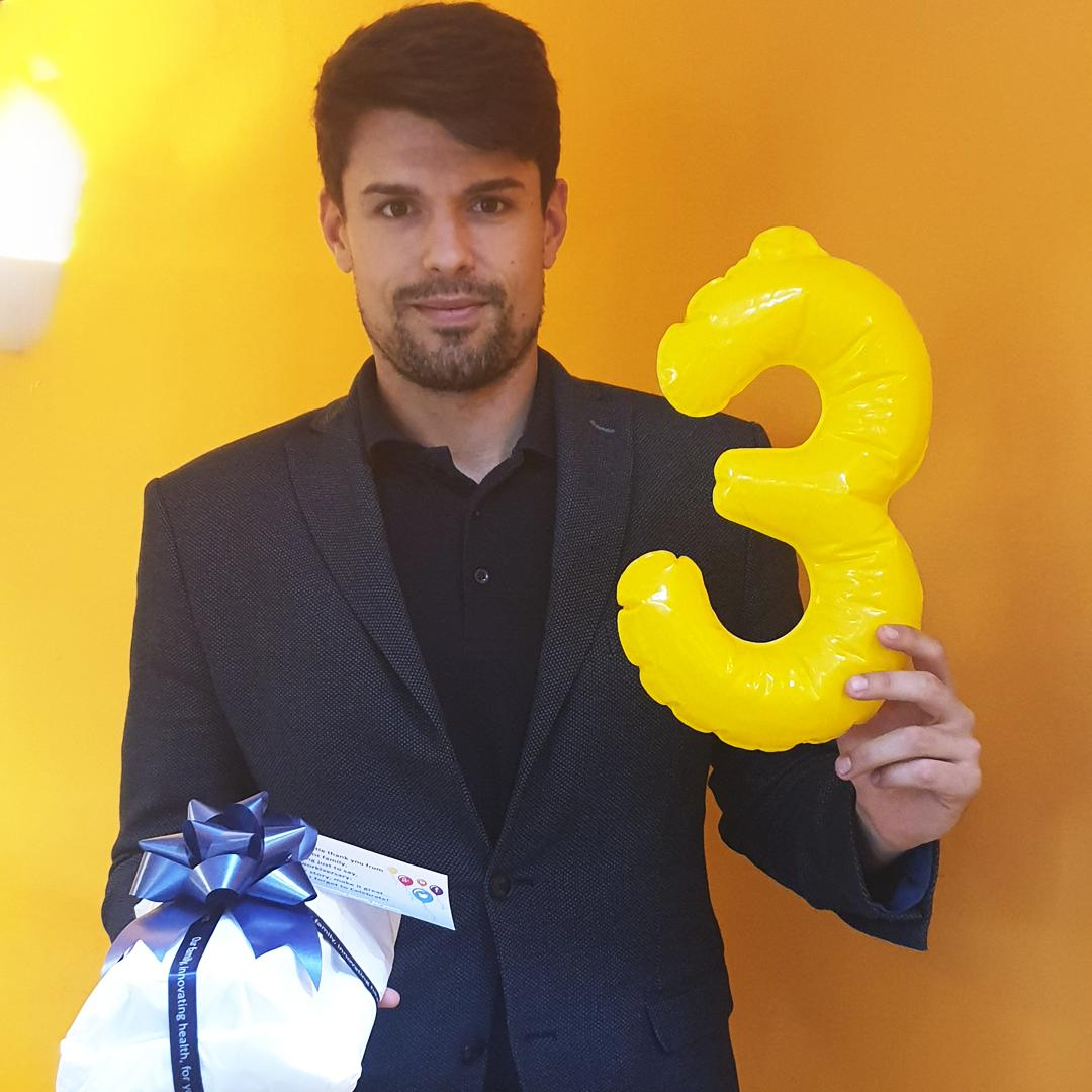 BedfontLtd's tweet photo. Happy #workiversary to our USA &amp; LATAM Sales Territory Manager, Enric, he is celebrating 3 years at Bedfont today - #congratulations!
.
.
.
#celebrate #3years #employeeappreciation #workanniversary #congrats #bedfontfamily #anniversary https://t.co/pN3hKP0mbp
