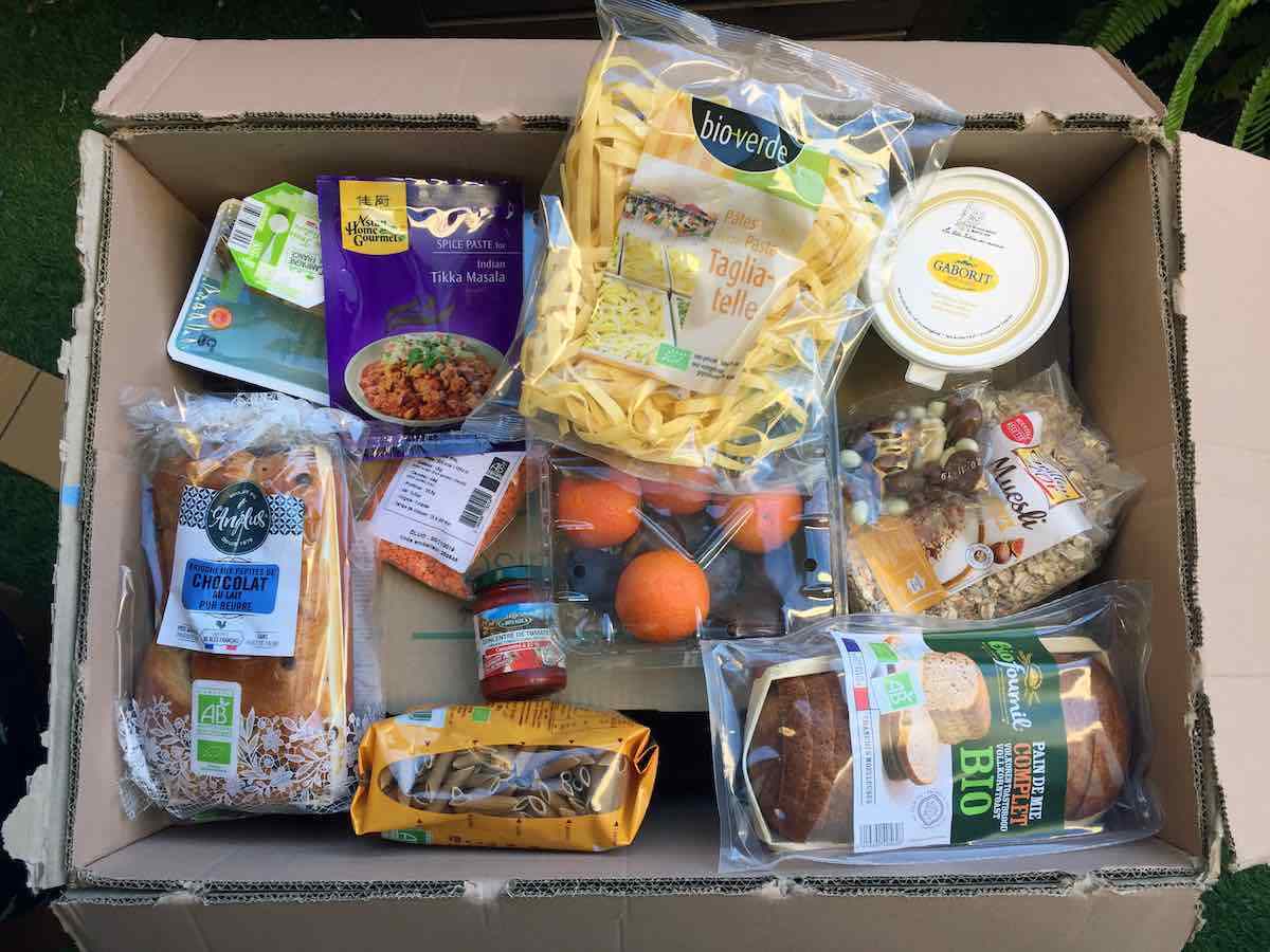 En France, je me faisais livrer des paniers Quitoque ! C’était top pour découvrir des recettes et de bons produits. Si ça vous intéresse, il y a toujours -20€ sur votre premier panier livré avec le code « MIGV5FQ » ! onsefaitunebouffe.fr/2018/10/31/on-…