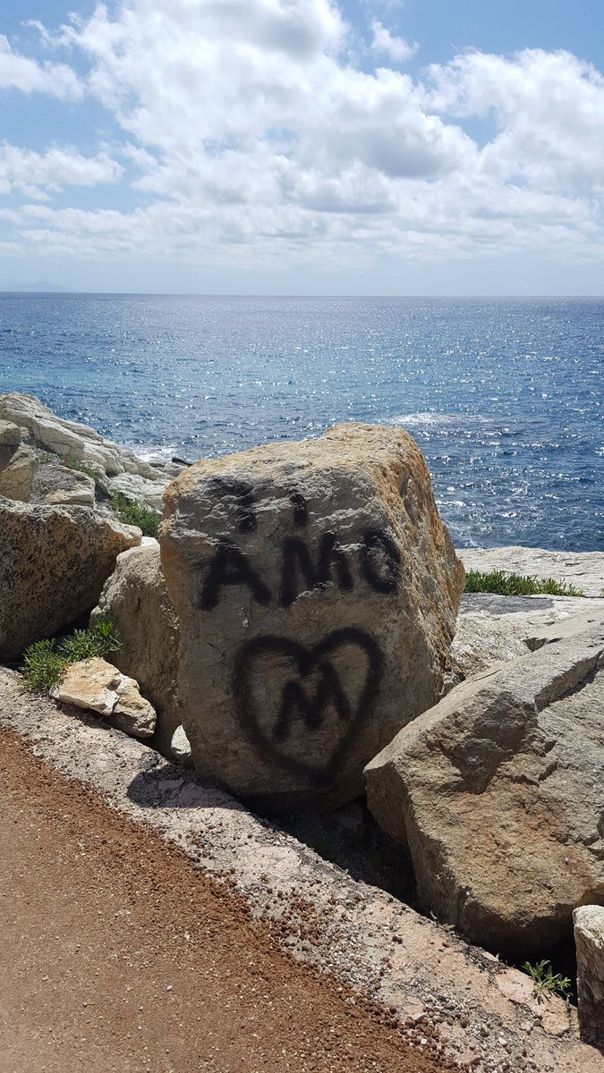 EmanuelaRava1's tweet photo. #LaPasseggiata https://t.co/KwAy6jhtNq
