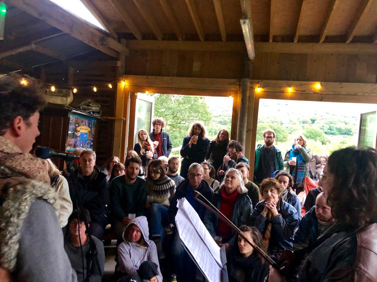 What a brilliant show last night with <a href="/samleesong/">Sam Lee - He/Hymn 🌈</a> at <a href="/Ynys_hir_RSPB/">Ynys-hir</a>!

You were a fantastic audience, thank you so much for joining us.

Our next #Machynlleth Campfire Club is:

19th June - @AliRobertsMusic &amp; Burd Ellen: bit.ly/2Ic5AN2