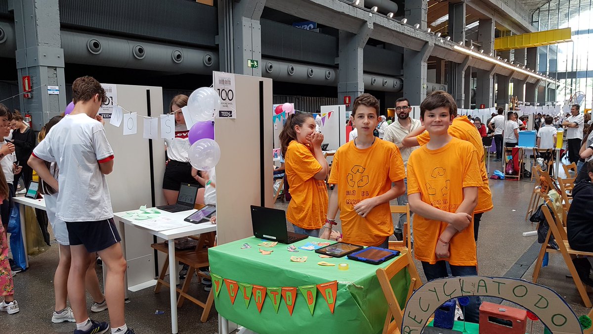 DrawingED25's tweet photo. Más proyectos teen en #DrawingED19 con Colegio Nazaret Oporto, Colegio Arcángel Rafael y @ColegioMalvar. Muy buen trabajo! https://t.co/A1duRN81Xq