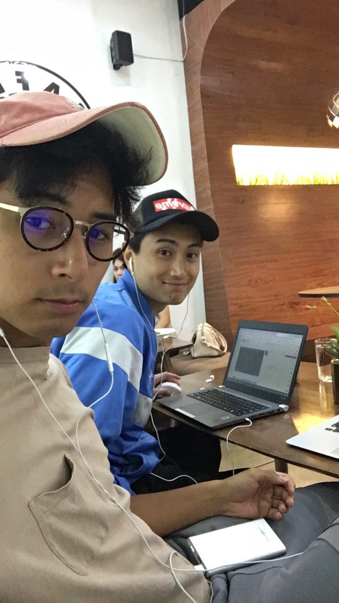 JAPINOYBOYS's tweet photo. Edit time https://t.co/mxyoMYakFM