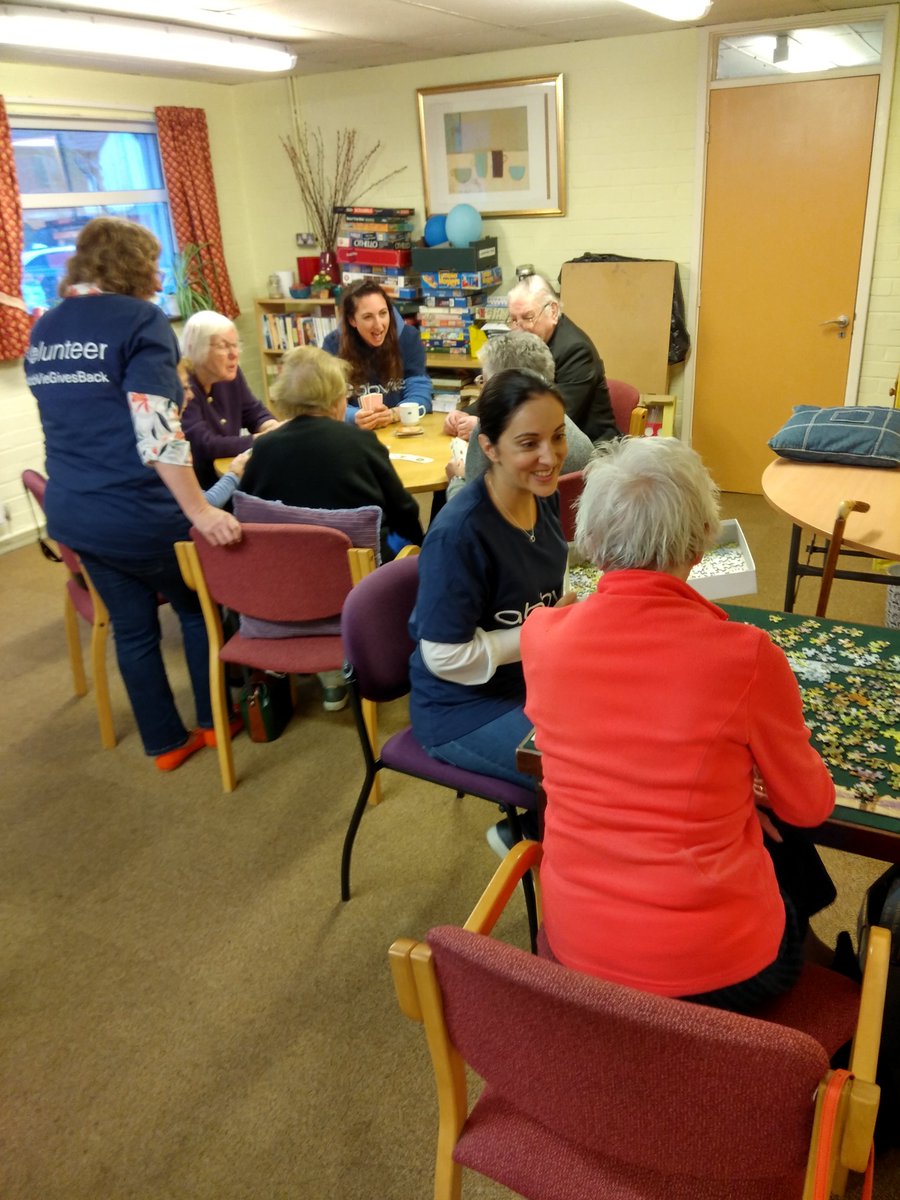 HandsOnLondon_'s tweet photo. Great Day with #AbbVieGivesBack at @AgeConcernWindsor
#BeTheChange https://t.co/K1wTrw6pUS