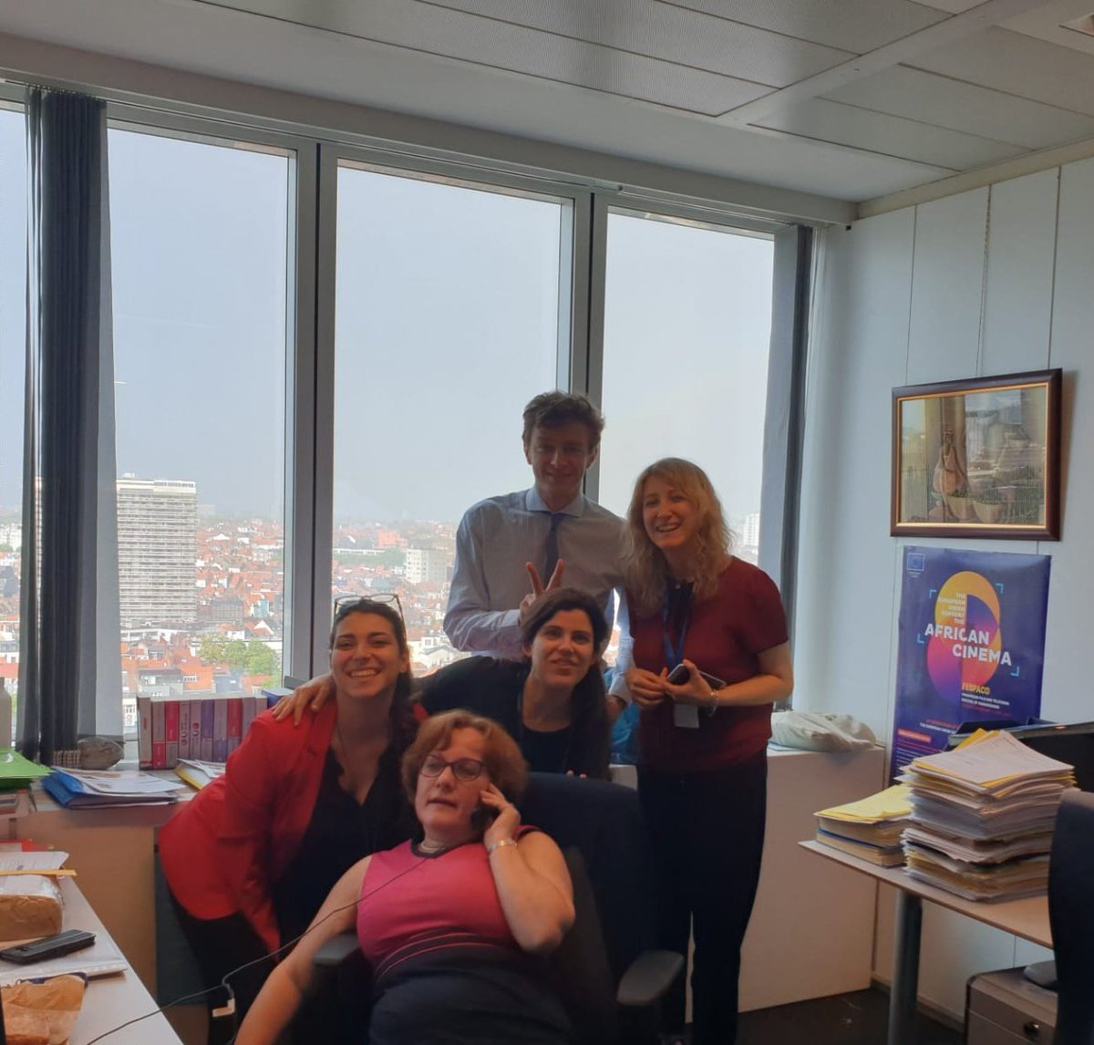 mirra_ilaria's tweet image. The goal of this picture was to show the two rainbows behind us (failed)! But hey look at our team!  #DEVCO