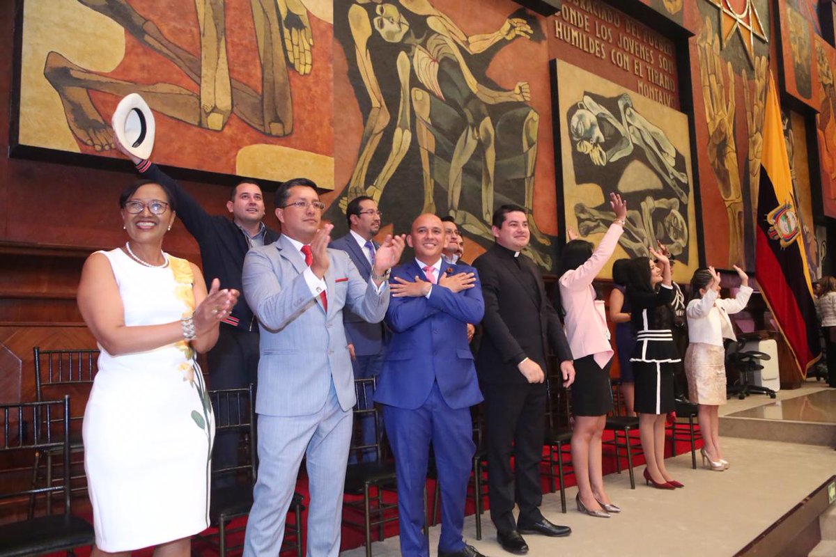 Desde el nuevo <a href="/CPCCS/">Carlos P. Carcelén Caicedo</a> trabajaremos para devolver el poder a quien le pertenece, ¡al Pueblo!

#ElPuebloEsPoder
