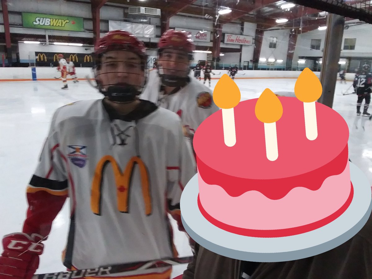 HfxMacs's tweet photo. .@keeping_liam doesn't smile often, but he does for cake. Happy Birthday 🎉 @liam9walsh https://t.co/kuoRZ6xrI4