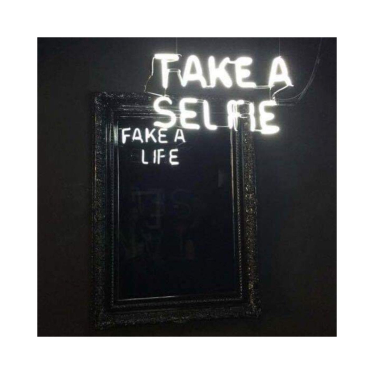 MeetingsTree's tweet image. With the arrival of #Artbasel with an army of wealthy global #artcollectors, is worth to explore the intersection of #art &amp;amp; #wealthmanagement, a market that last year generated $67.4 billion. bit.ly/2If8hxC
.
#artmarket #wealth #finance #luxury #business #exhibition