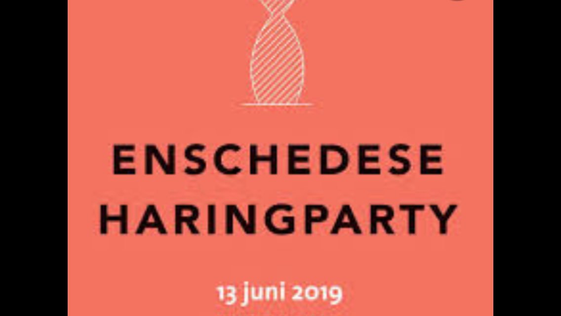 ZaatMarcel's tweet photo. Op weg naar de Enschedese Haringparty 2019🥂 https://t.co/StXbPIiIsW