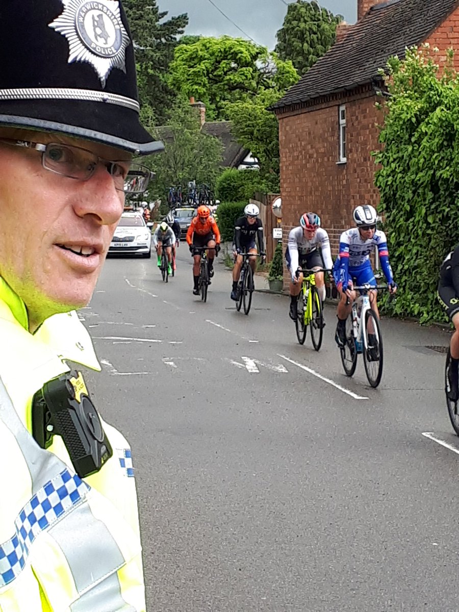 Ovo Women's Tour passing through Ashorn. #ovowt ^427