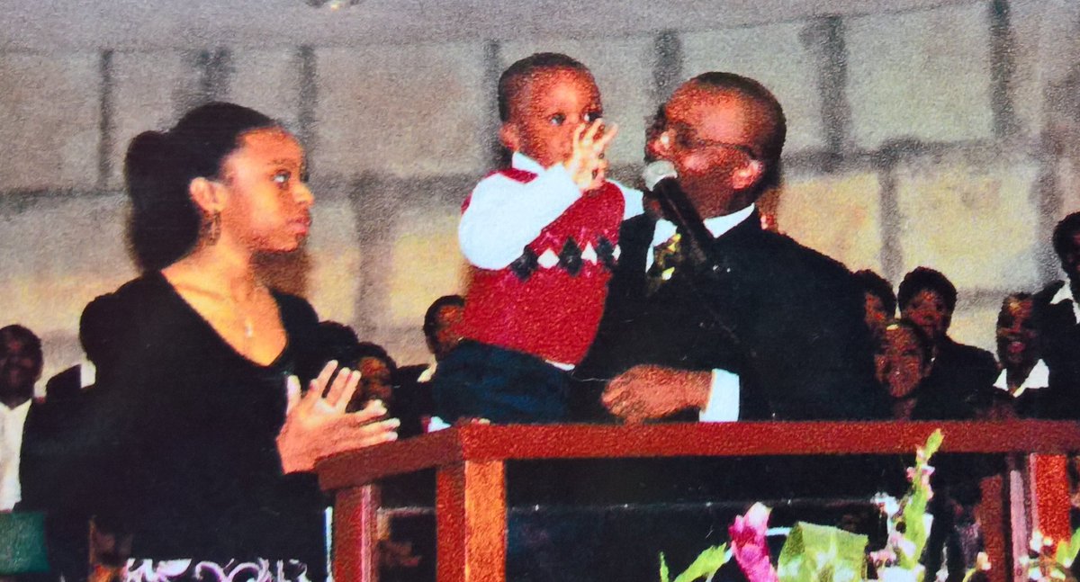 NeilEllisWorks's tweet photo. The photos may get grainy but almost a decade and a half later, my favourite title above all is still Dad. Go tell your father you love him, Family.
#DadsCommandments #FathersDay2019 #familygoals https://t.co/kEDRtVTDhv