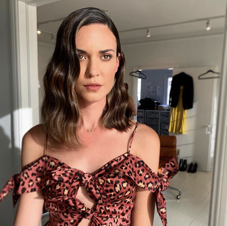 OdetteNews's tweet photo. christinesymondshair: 🌊❣️🌊❣️🌊 odetteannable. makeup adambreuchaud hair christinesymondshair https://t.co/Z1lUNTojLh https://t.co/0Artid9rmh