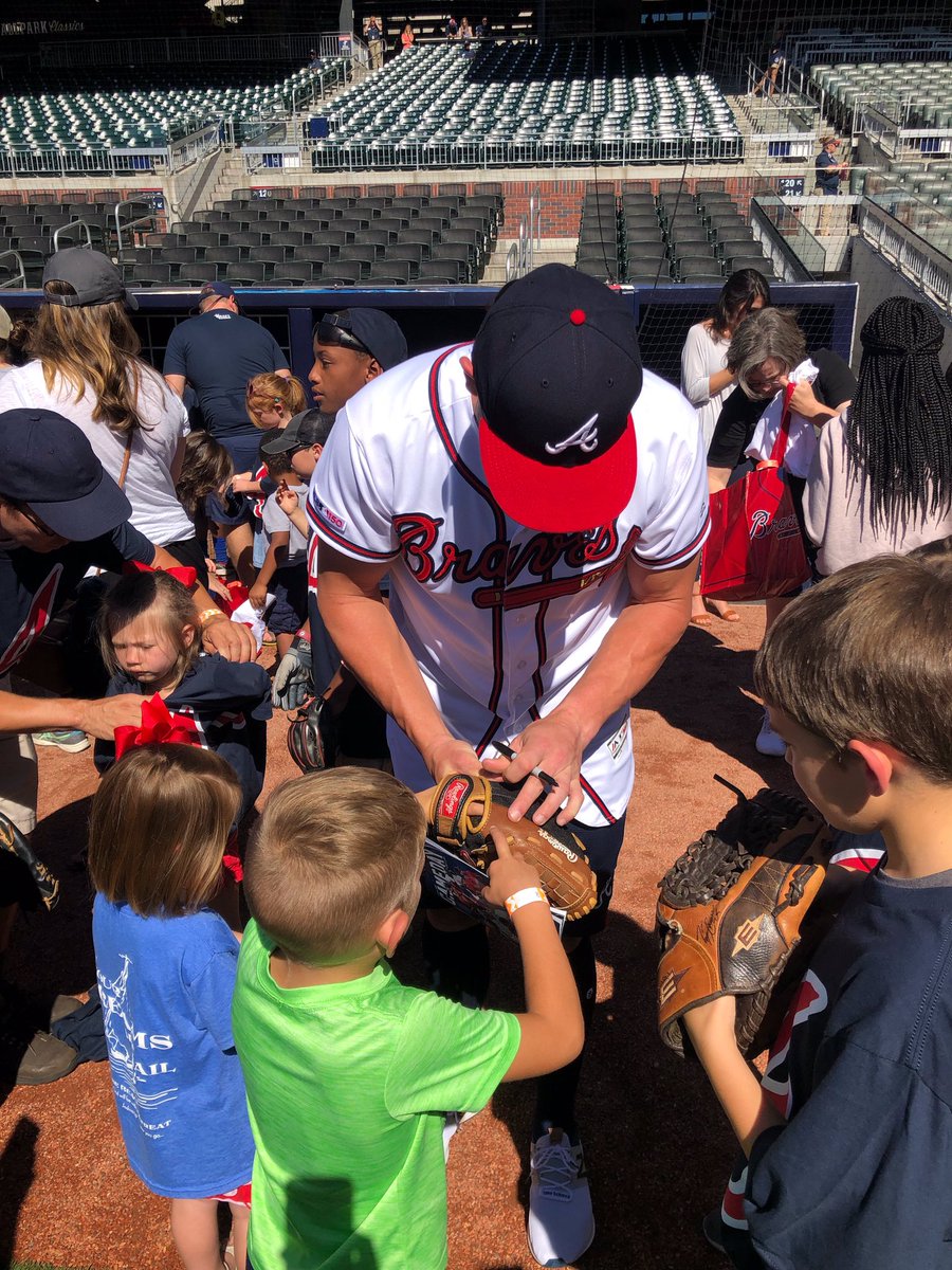 Braves's tweet photo. BigHouse Foundation was founded in 2009 as the dream of two college students to impact the world of foster care in a positive way. BigHouse now focuses on serving families in two ways, by providing resources and building relationships. https://t.co/yFctZYAYVA