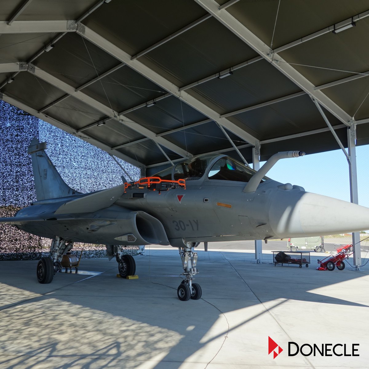Only a few days left before the #ParisAirShow! We are very proud to have our #drone on display on the booths of <a href="/Dassault_OnAir/">Dassault Aviation</a> and the French Ministry for Armed Forces @Defense_gouv <a href="/DGA/">Direction générale de l'armement 🇫🇷</a>. #PAS2019 #Salondubourget #aircraftinspection #MRO #MCO