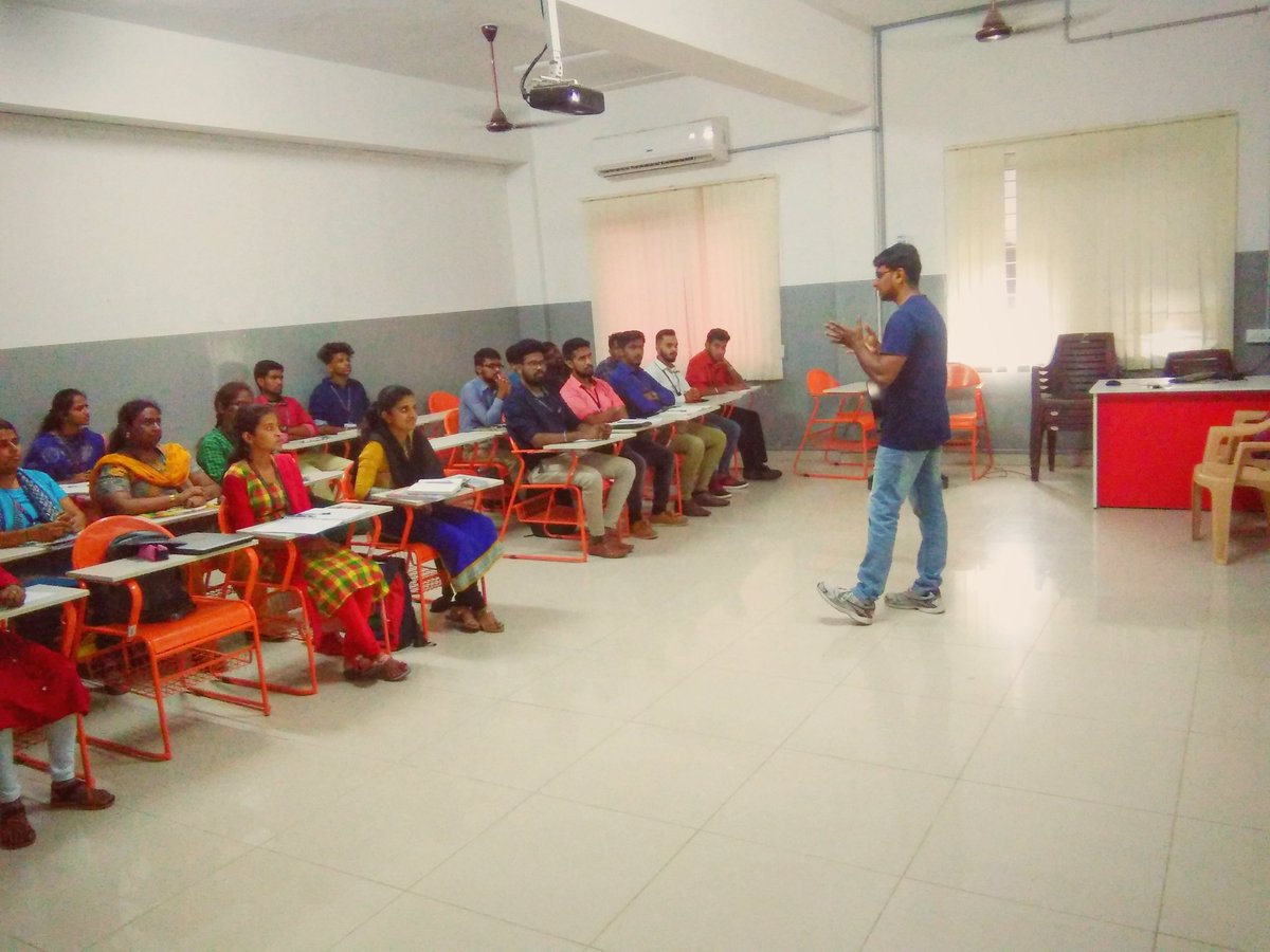 ZeBancairo's tweet photo. Presented a Guest lecture on Personality development and HOBO tricks for the MBA students at Rathinam Institute of Management, Coimbatore. 
#personality #development #hobo #tricks #zebancairo https://t.co/jT8gjAKu5D