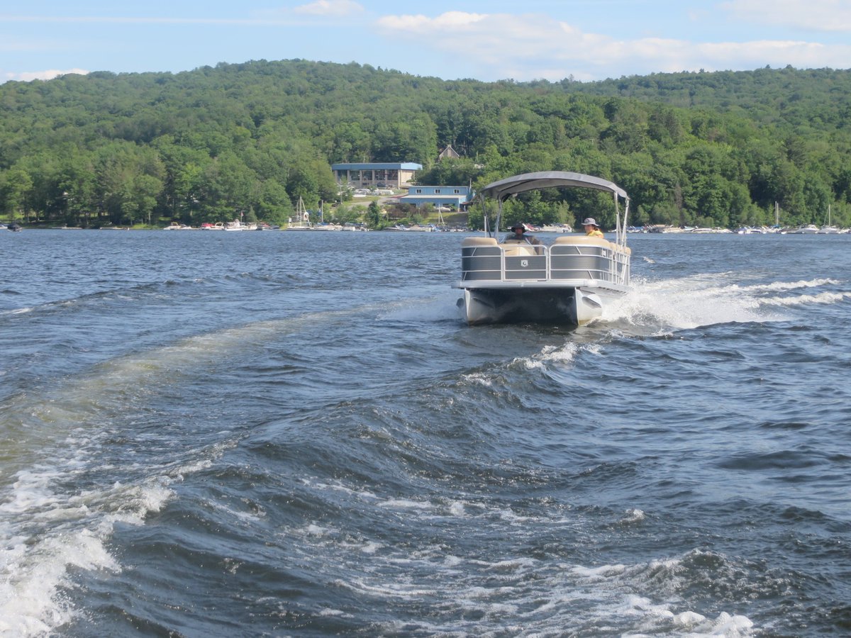 LighthousePA's tweet image. We had some lake fun yesterday with our rental fleet boats!

Showcasing the Premium Pontoon, Ski Boat &amp;amp; our Sailboat included in the background

Make sure to call us @570-857-0779 to reserve your rentals today or call us @570-857-0220 to start looking for your next boat purchase!