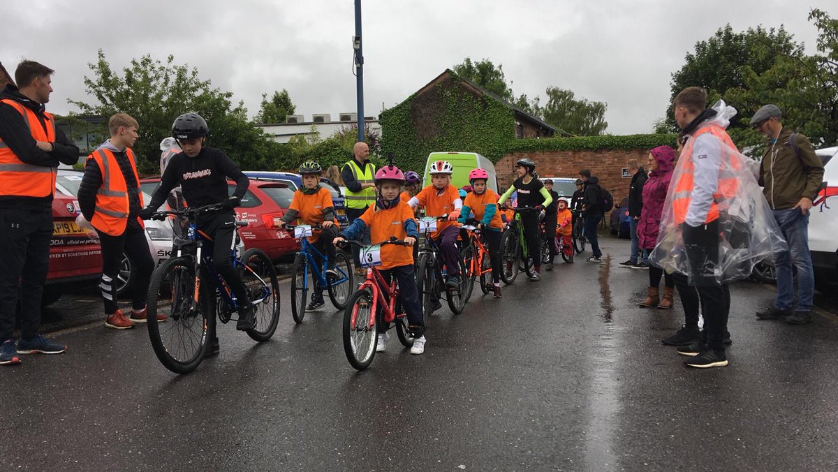 Composed and ready for the off - Peddlamaniacs lead out stage 4 of the Ovo Womens tour today - super proud of all of them