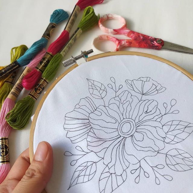 dzaltastic's tweet photo. Pattern all prepped for the #lolliandgraceSAL. Will start on the black thread and follow in on the stitch along. Not my first for embroidery, but my first thread painting project 😁

#dzaltastic #embroidery #stitchersofinstagram #threadpainting #creativemuslimwomen … https://t.co/HNPuoOxjoM