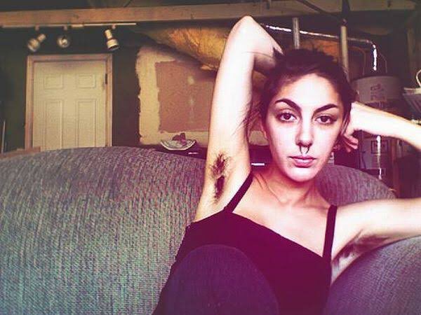 Девушки которые не бреют. Девушки которые не бреют. Дочь мадонны лурдес фото. Maceytheearthling. Селфи небритых подростков.