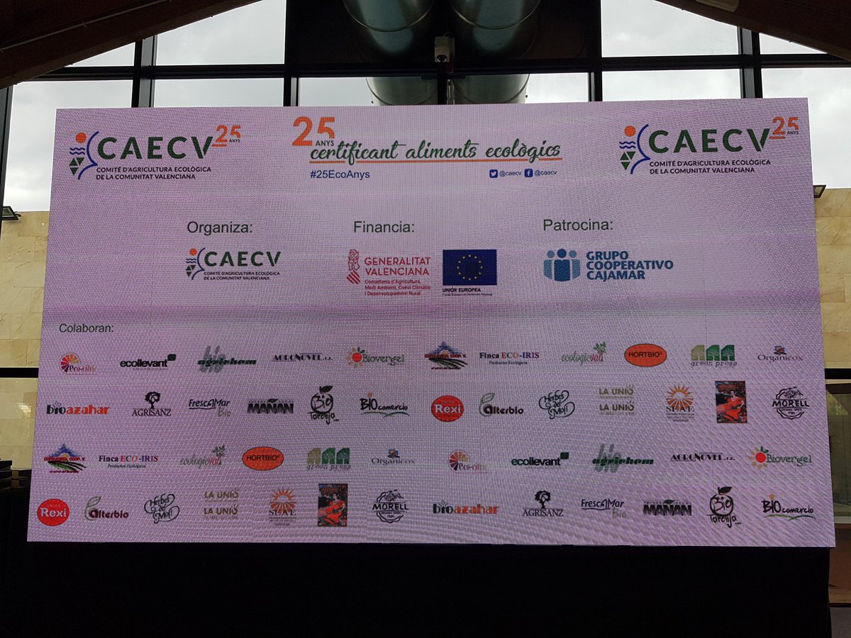 fruittoday's tweet photo. Hoy estamos en la celebración del 25 aniversario de @caecv 
Hoy resaltamos la importancia del #ecologico en las #frutas y #hortalizas en España y en la Comunidad Valenciana en concreto. https://t.co/hmHKnKd9zu
