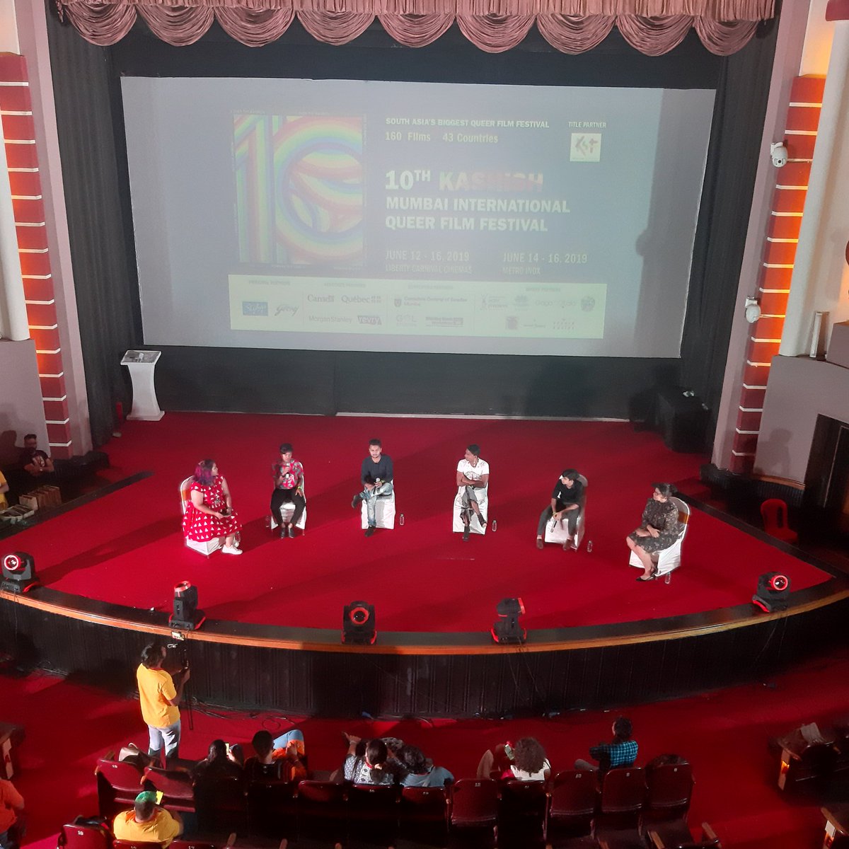 QKnitFoundation's tweet photo. Amazing panel discussion on Non binary  Identities @KashishMIQFF 🌈🌈

@sridharrangayan

#TheQKnit #QueerSamachar #Queer #LoveWins #LGBTQIA #loveislove #Together #Awareness #Acceptance #Inclusion #OverTheRainbow #KASHISH2019 #MIQFF https://t.co/Ff99M1d3JZ