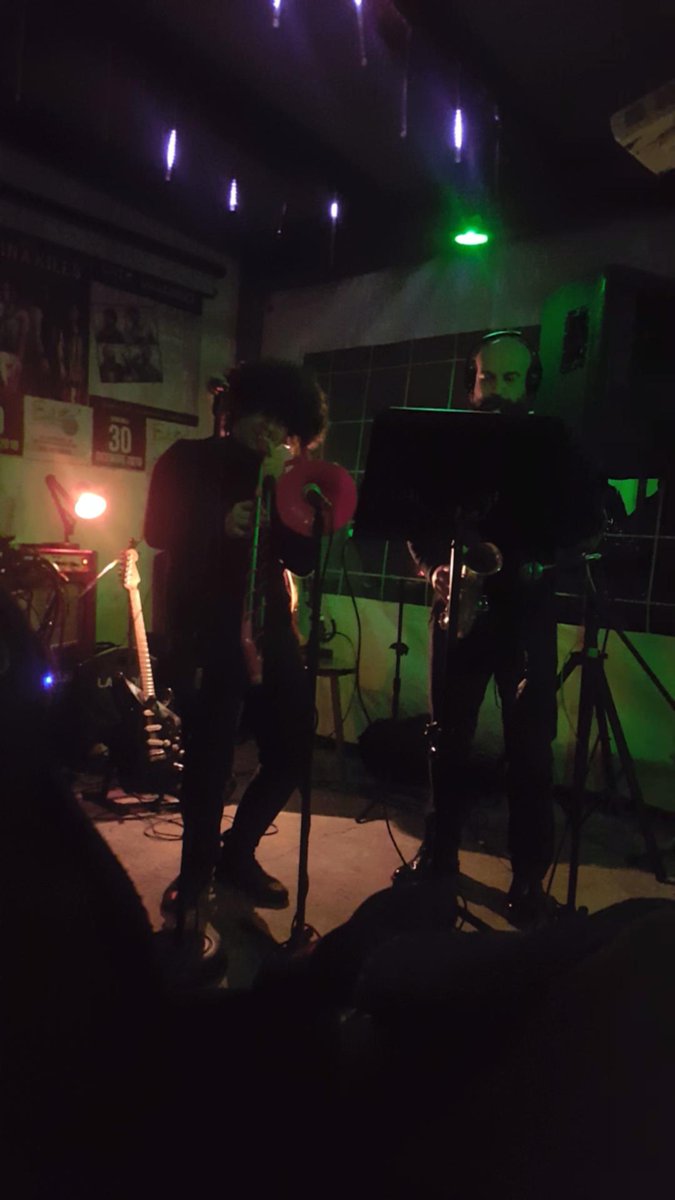 Chromophobia2's tweet photo. 15.12.18 Lights &amp; Shadows
.
.
.
#chromophobia #live #liveset #electronicmusic #music #stratocaster #jazzbass #trombone #dj #sax #rap #hiphop #italia #friends #elegance #house #deep #mood #recordingstudio #group https://t.co/xJ68rBJeFo
