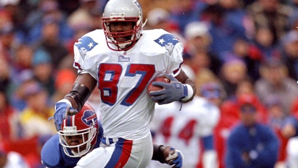 We've got Ben Coates days left until the  #Patriots opener!A 5th round pick in 1991, Coates was a 3x All-Pro in 9 seasons with the Pats. He caught 490 passes for 5471 yards & 50 TDs with the teamHe retired as the 4th leading receiver at TE in NFL history, & is in the Pats HOF