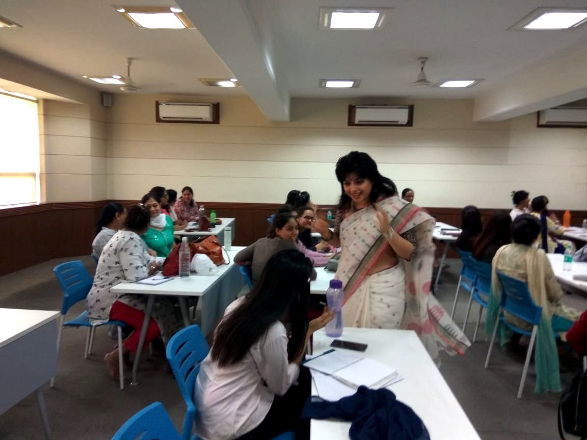 IilmInstitute's tweet photo. A Workshop on Creating Emotionally Intelligent Classrooms for teachers of Banyan Tree School, Lodhi Road was conducted by Prof (Dr) Abha Singh, Director, IILM Center for EI, on June 01, 2019.
#IILMCEI #EmotionalIntelligence #MyIILM #BanyanTreeSchool #empowerpeoplein #Teachers https://t.co/5LMp36mIW4